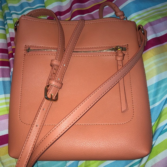 Peach cross-body adjustable faux-leather purse - Picture 2 of 5
